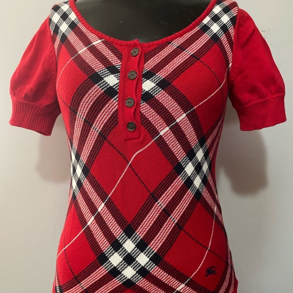 Gently used AUTHENTIC BURBERRY LONDON BLUE
LABEL BLOUSE